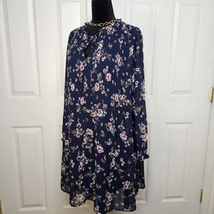 D12: Sz L Time and Tru Navy Floral Long Sleeve Dress